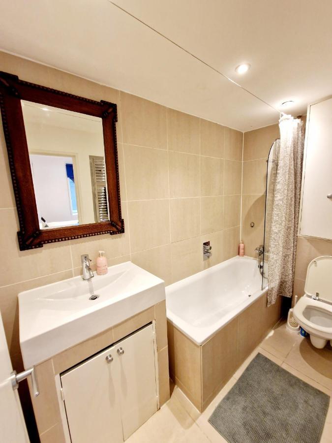 Beautiful Hyde Park Flat By Lancaster Gate Station With Private Back Patio Londres Exterior foto