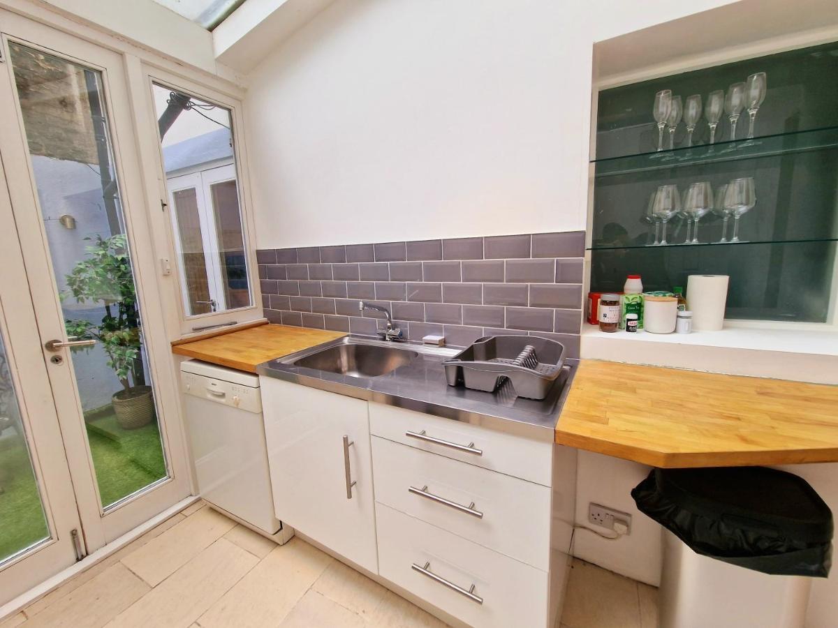 Beautiful Hyde Park Flat By Lancaster Gate Station With Private Back Patio Londres Exterior foto